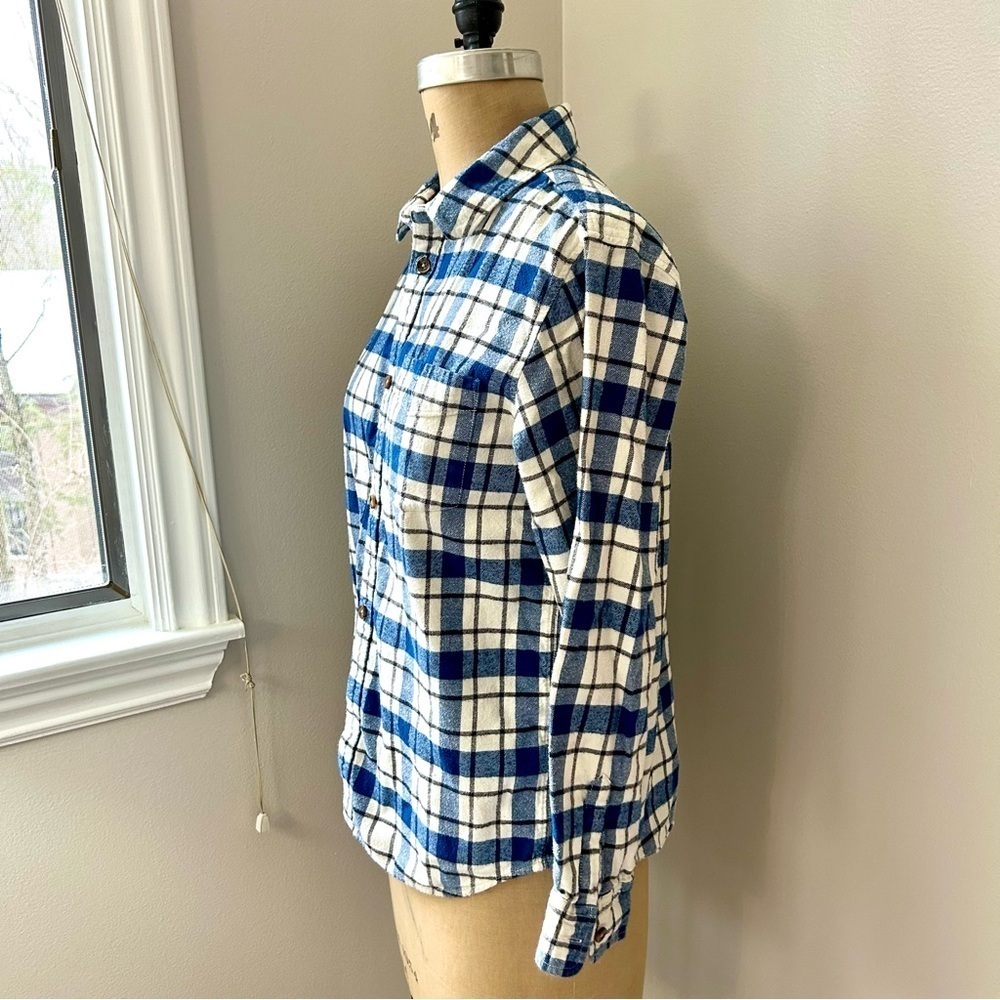 Hanna Andersson Women’s 100% Cotton Flannel Blue and Cream Button Down Sz M EUC - Picture 3 of 13